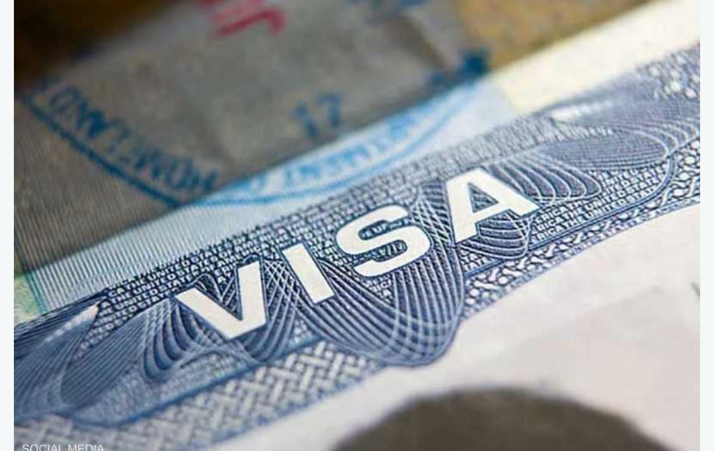 ترامب يسعى لإلزام السياح بالكشف عن حساباتهم على مواقع التواصل قبل دخول الولايات المتحدة